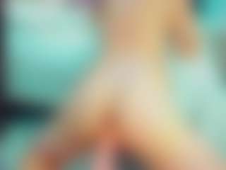 EmilySaaenz's Live Sex Cam Show