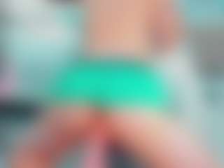 Live cam show with EmilySaaenz - Lean on Camsoda