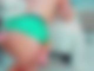 EmilySaaenz's Live Sex Cam Show