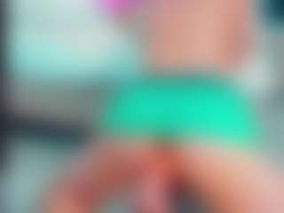 EmilySaaenzのライブセックスチャットショー