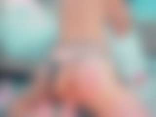 EmilySaaenz's Live Sex Cam Show