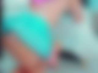 Live cam show with EmilySaaenz - Facial Piercings on Camsoda