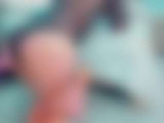 EmilySaaenz's Live Sex Cam Show