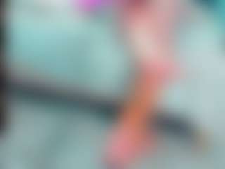 Live cam show with EmilySaaenz - No Smoking on madthumbs