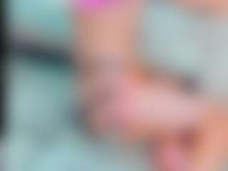 EmilySaaenz's Live Sex Cam Show