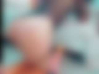 EmilySaaenz's Live Sex Cam Show