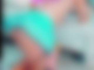 EmilySaaenz's Live Sex Cam Show