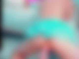 Live cam show with EmilySaaenz - Orgasm on studioflirtlive.com