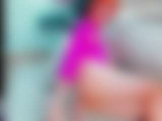 Live cam show with EmilySaaenz - Drinking on Camsoda