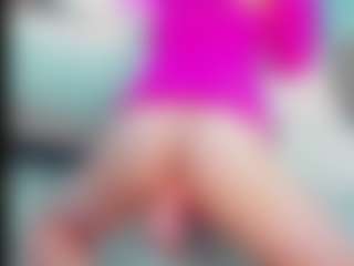 EmilySaaenz's Live Sex Cam Show