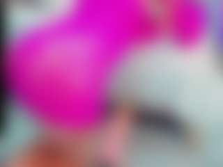 Live cam show with EmilySaaenz - Drinking on Camsoda