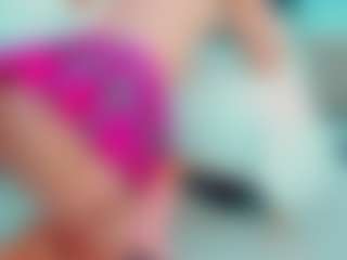Live cam show with EmilySaaenz - Black Hair on SinfulBabes