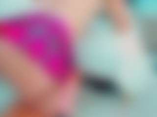 Live cam show with EmilySaaenz - No Smoking on testsause.com