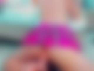 Live cam show with EmilySaaenz - Dirty Talk on Fling VIP Chat