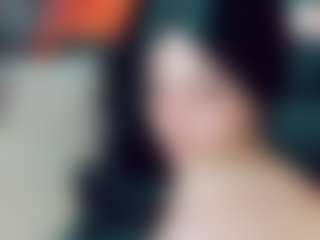 EmmaSaenz's Live Sex Cam Show