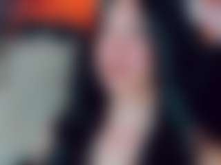 EmmaSaenz's Live Sex Cam Show