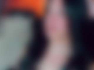 EmmaSaenz's Live Sex Cam Show