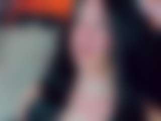 EmmaSaenz's Live Sex Cam Show