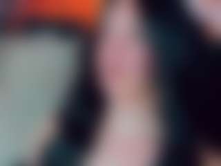 EmmaSaenz's Live Sex Cam Show
