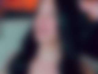EmmaSaenz's Live Sex Cam Show
