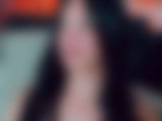 EmmaSaenz's Live Sex Cam Show
