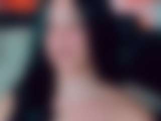 EmmaSaenz's Live Sex Cam Show