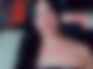 EmmaSaenz's Live Sex Cam Show