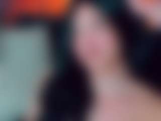 EmmaSaenz's Live Sex Cam Show
