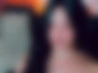 EmmaSaenz's Live Sex Cam Show