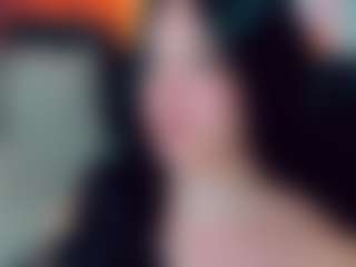 EmmaSaenz's Live Sex Cam Show