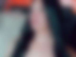 EmmaSaenz's Live Sex Cam Show