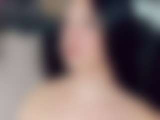 EmmaSaenz's Live Sex Cam Show