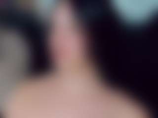 EmmaSaenz's Live Sex Cam Show