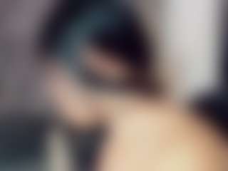 EmmaSaenz's Live Sex Cam Show