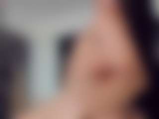 EmmaSaenz's Live Sex Cam Show