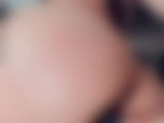 EmmaSaenz's Live Sex Cam Show