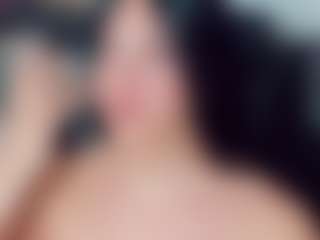 EmmaSaenz's Live Sex Cam Show