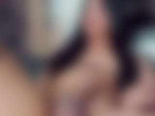EmmaSaenz's Live Sex Cam Show