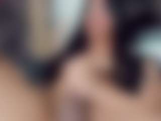 EmmaSaenz's Live Sex Cam Show