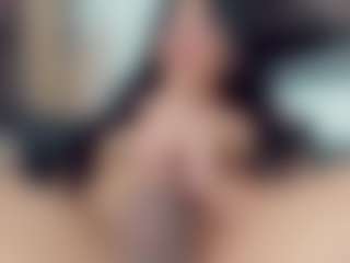 EmmaSaenz's Live Sex Cam Show