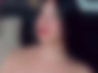 Live cam show with EmmaSaenz - Orgasm on StripNow