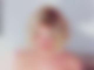 Live cam show with EmmaSaenz - Young Adult on Milf Play