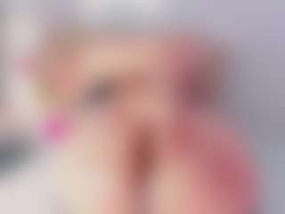 EmmaSaenz's Live Sex Cam Show