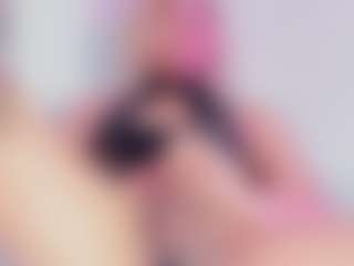 EmmaSaenz's Live Sex Cam Show