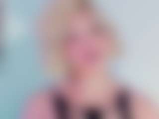 EmmaSaenz's Live Sex Cam Show