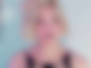 Live cam show with EmmaSaenz - Teen (18+) on Cam Slut