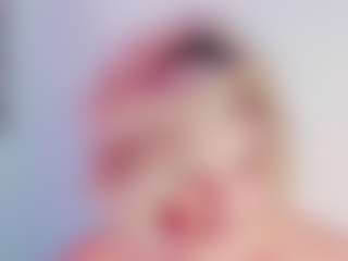 EmmaSaenz's Live Sex Cam Show