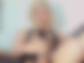 EmmaSaenz's Live Sex Cam Show