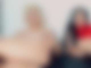 EmmaSaenz's Live Sex Cam Show
