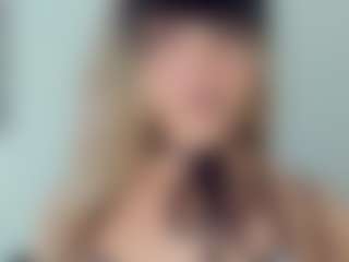 Live cam show with EmmaSaenz - Teen (18+) on xxxlivecams.org